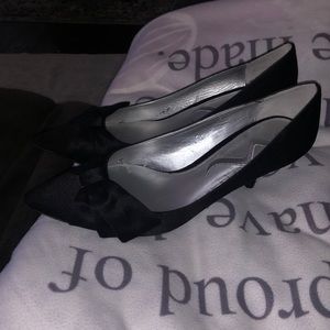 Dress shoes (pumps)